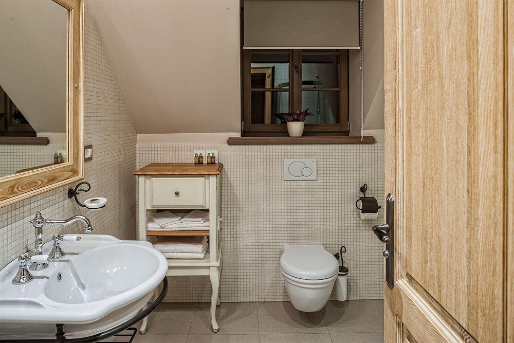 B&B Dvor Tacen Ljubljana Buitenkant foto